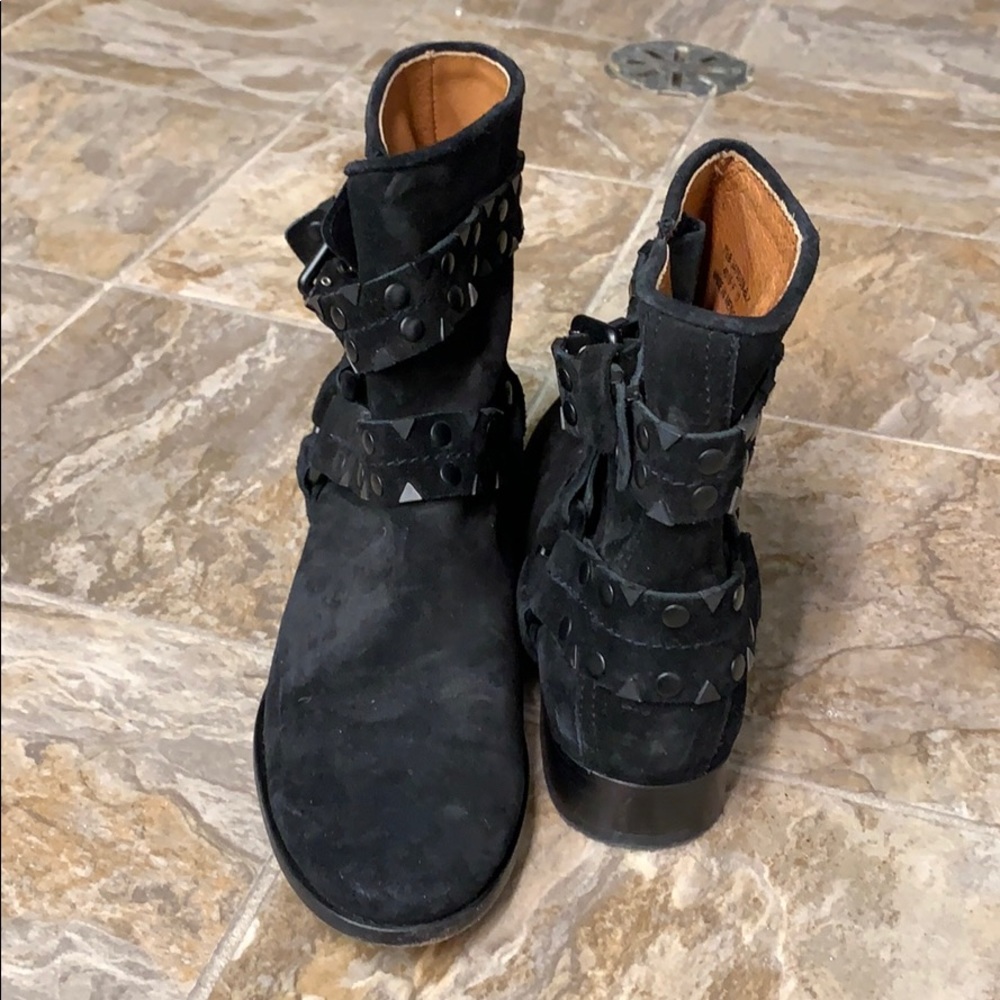 Frye - Picture 5 of 7